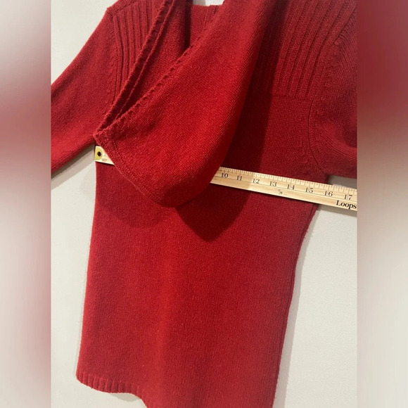 Lands end wool hooded red cardigan womens medium SMALL HOLES - Picture 10 of 12